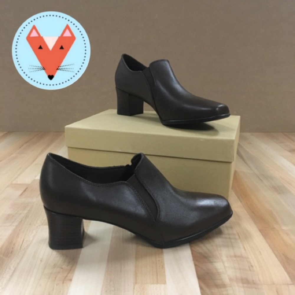 ‼️FLASH SALE‼️🦊 Brown Leather Booties